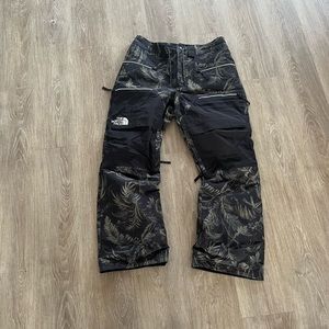 COPY - North Face Ski/Snowboard Pants Size Medium